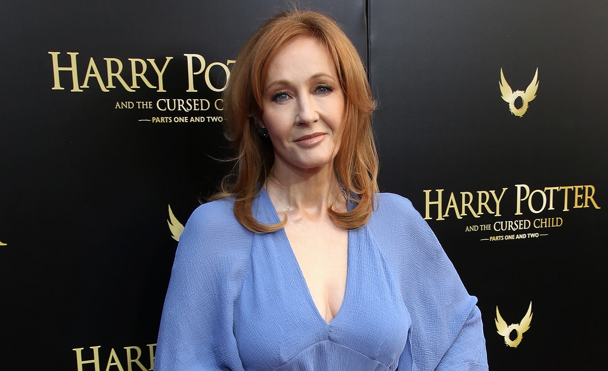 Warner Bros. casi ha llegado a un acuerdo con Joanne Rowling para crear una serie de Harry Potter: cada libro estará dedicado a la primera temporada Warner Bros. casi ha llegado a un acuerdo con Joanne Rowling para crear una serie de Harry Potter: cada libro estará dedicado a la primera temporada