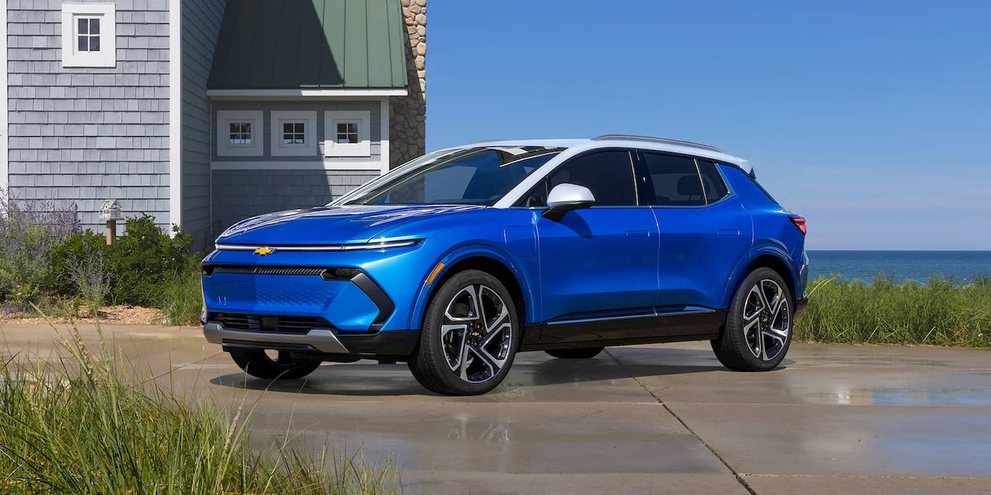 GM presenta el crossover Chevrolet Equinox EV desde 30.000 dólares, uno de los coches eléctricos más baratos de EE.UU. GM presenta el crossover Chevrolet Equinox EV desde 30.000 dólares, uno de los coches eléctricos más baratos de EE.UU.