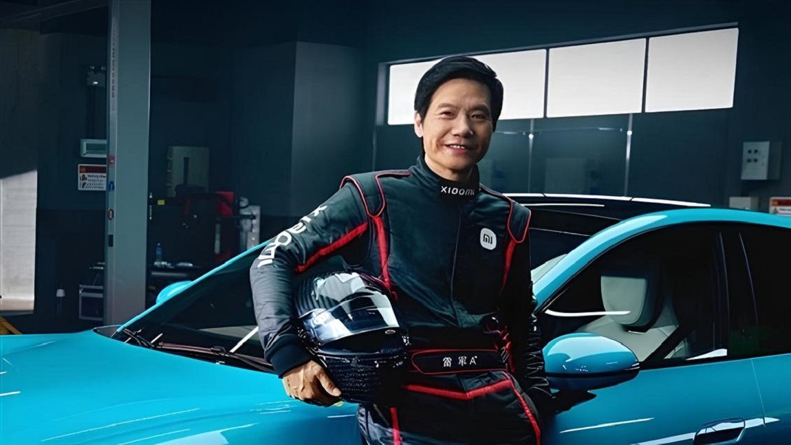 Fotografías que nos emocionan: ¿qué está escondiendo Lei Jun en la imagen? La publicación de una foto misteriosa: ¿un nuevo disco duro de Lei Jun?