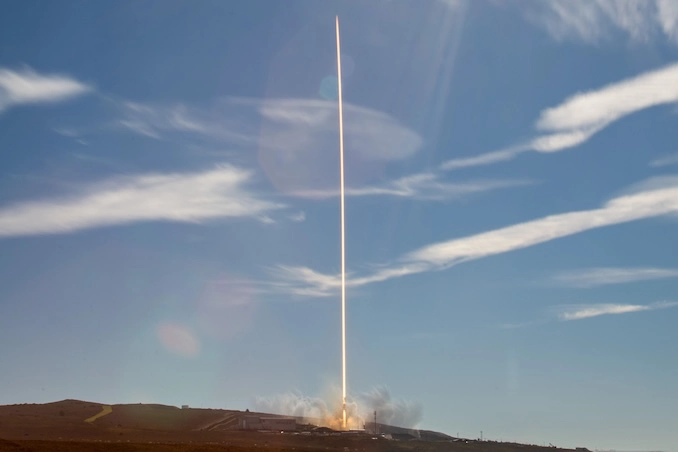 Falcon 9: Un nuevo salto a las estrellas desde Vandenberg