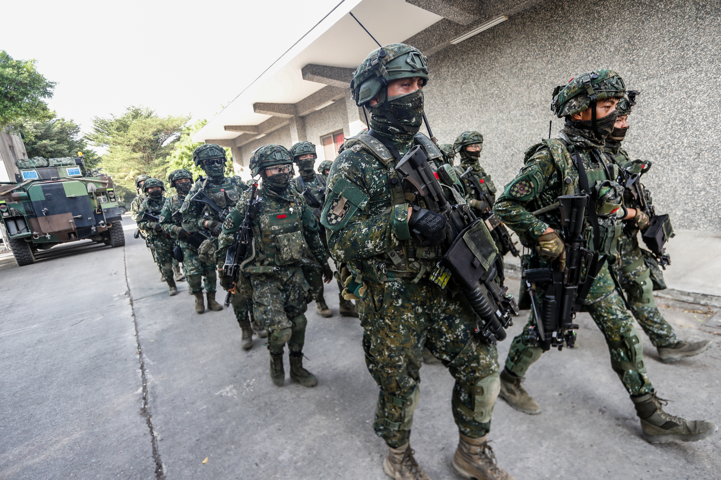 Los militares taiwaneses intentaron derribar un dron chino con piedras (vídeo) Los militares taiwaneses intentaron derribar un dron chino con piedras (vídeo)