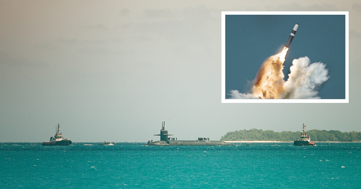 Estados Unidos ha enviado el submarino nuclear USS West Virginia, que puede transportar 20 misiles balísticos Trident II D5 con cabezas nucleares, a la isla de Diego García en el Océano Índico Estados Unidos ha enviado el submarino nuclear USS West Virginia, que puede transportar 20 misiles balísticos Trident II D5 con cabezas nucleares, a la isla de Diego García en el Océano Índico