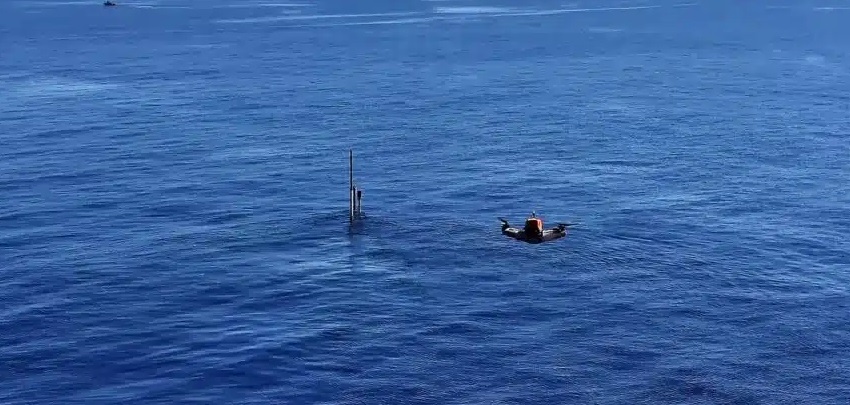 El Grupo Naval ensayó el lanzamiento y control de un dron desde el submarino nuclear de la Armada francesa de clase Rubis El Grupo Naval ensayó el lanzamiento y control de un dron desde el submarino nuclear de la Armada francesa de clase Rubis