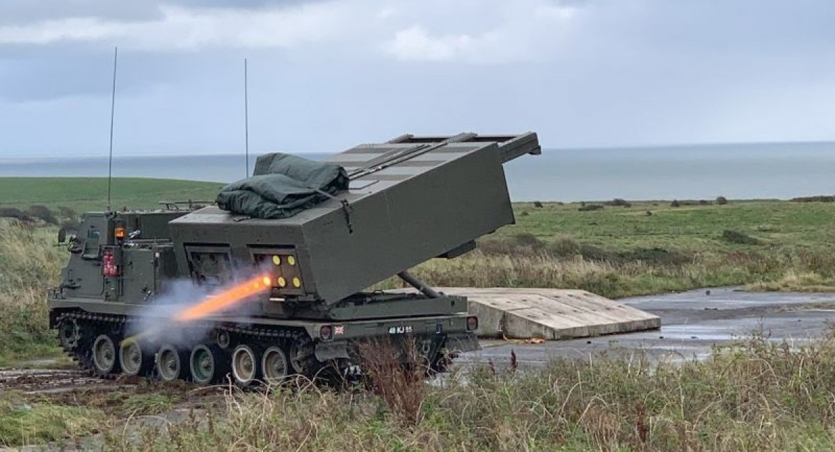 Las Fuerzas Armadas ucranianas muestran por primera vez en acción los sistemas MLRS M270 (vídeo) Las Fuerzas Armadas ucranianas muestran por primera vez en acción los sistemas MLRS M270 (vídeo)