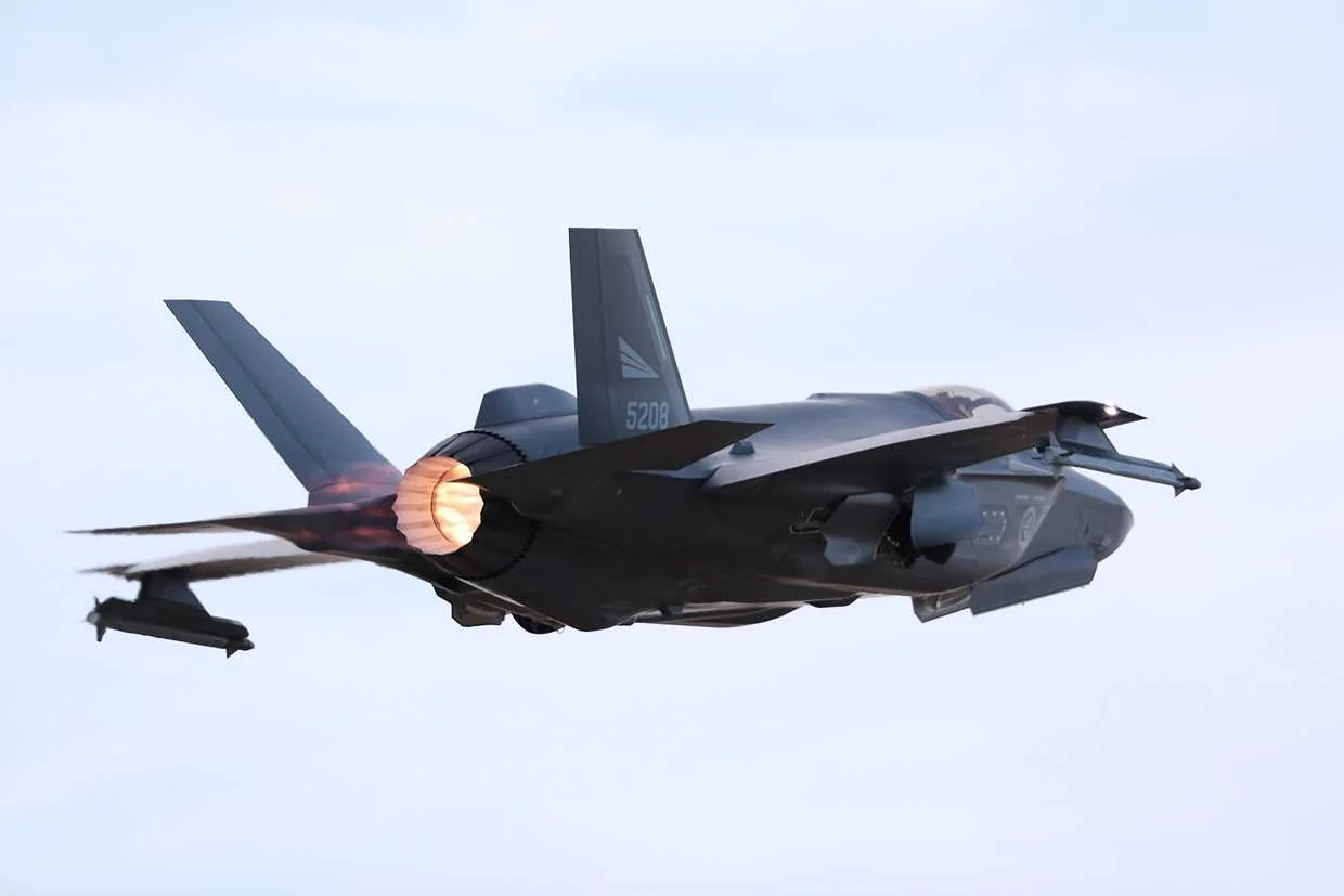 Australia gastará 512 millones de dólares en la compra de misiles JSM y LRASM para los aviones F-35, F/A-18 y P-8A Australia gastará 512 millones de dólares en la compra de misiles JSM y LRASM para los aviones F-35, F/A-18 y P-8A
