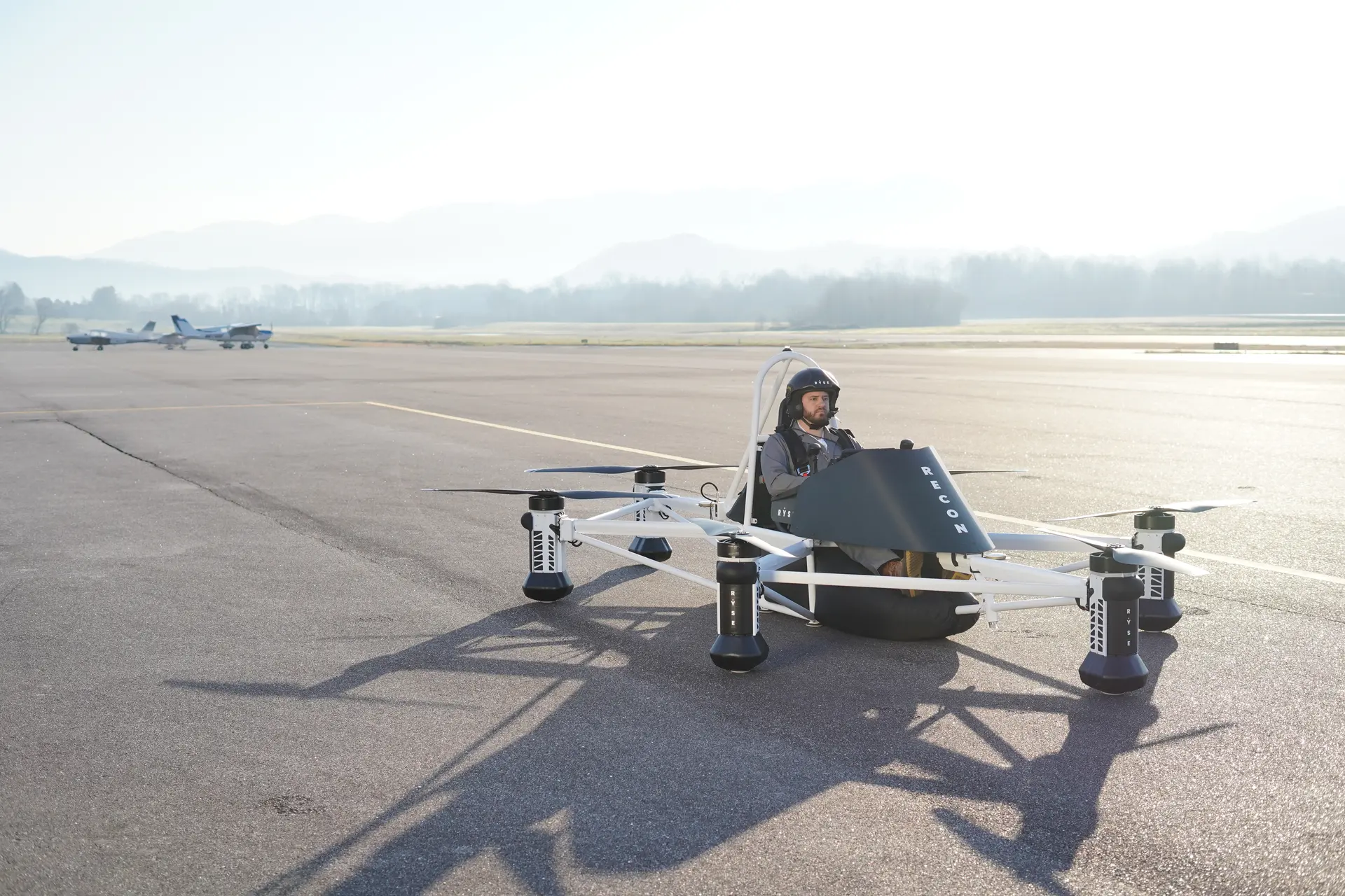 Ryse Aerotech probó un dron de pasajeros de granja Recon eVTOL de 150.000 dólares Ryse Aerotech probó un dron de pasajeros de granja Recon eVTOL de 150.000 dólares