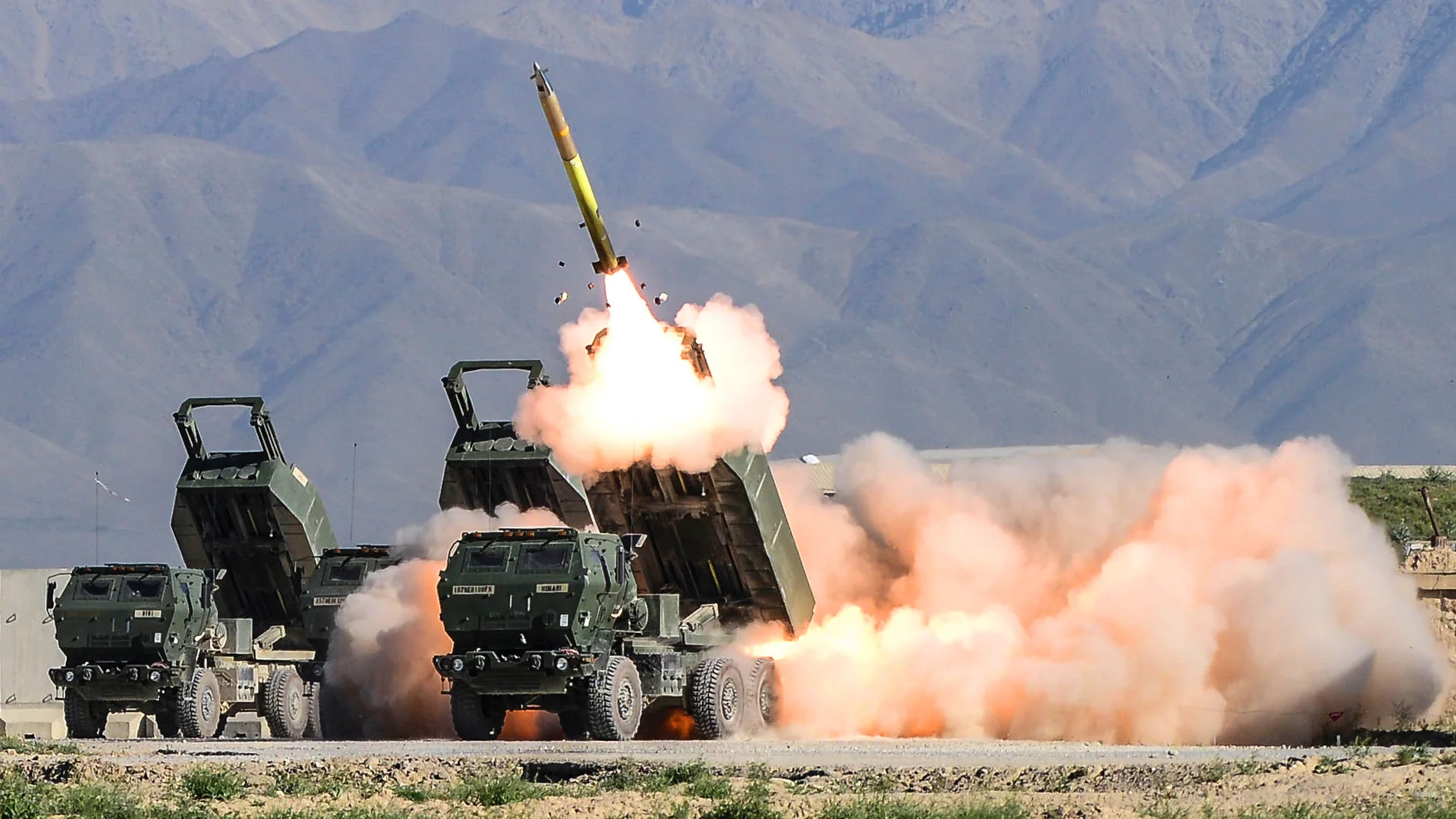 De repente: Ucrania ya tiene ocho HIMARS y recibirá cuatro más en un futuro próximo De repente: Ucrania ya tiene ocho HIMARS y recibirá cuatro más en un futuro próximo