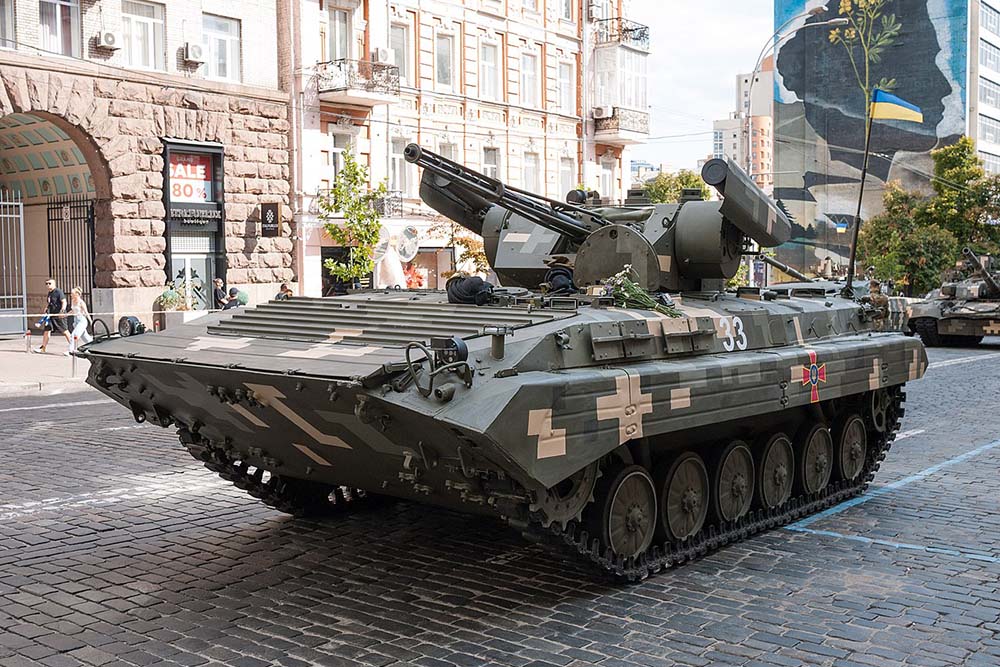 El ejército ucraniano mostró en acción un raro BMP-1TS con un moderno módulo de combate SPYS SYNTEZ El ejército ucraniano mostró en acción un raro BMP-1TS con un moderno módulo de combate SPYS SYNTEZ