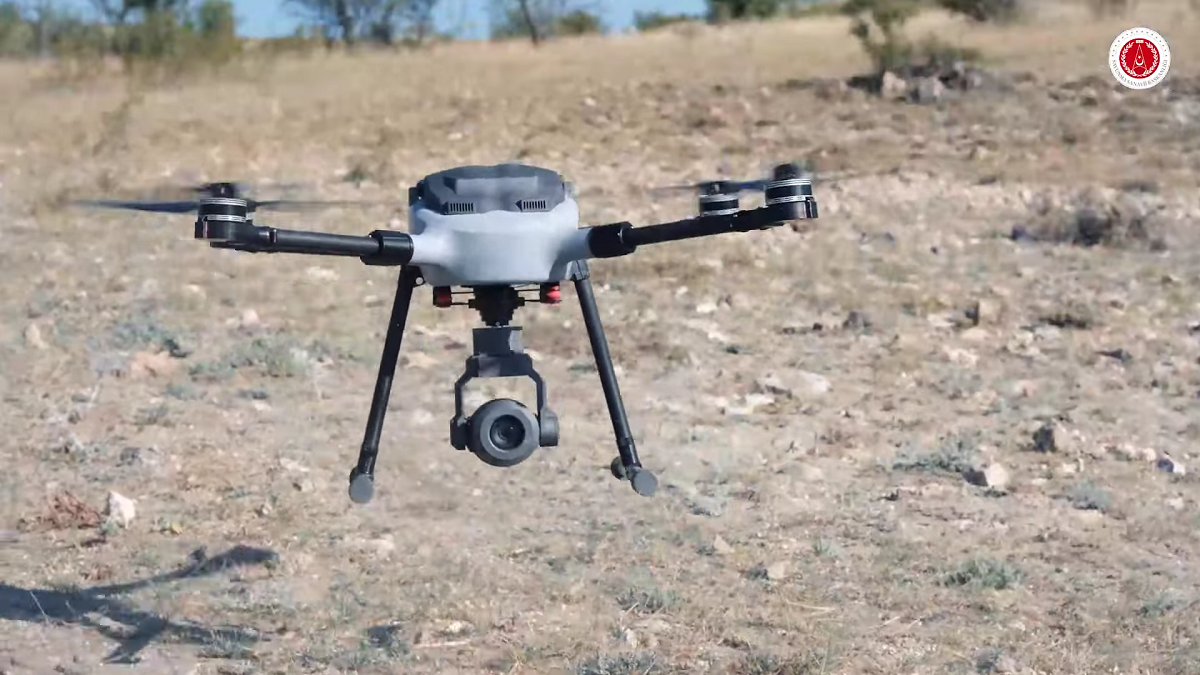 El ejército turco recibe los drones TOGAN: 72 km/h, 45 minutos de batería y una cámara con zoom 30x sin pérdida de calidad El ejército turco recibe los drones TOGAN: 72 km/h, 45 minutos de batería y una cámara con zoom 30x sin pérdida de calidad