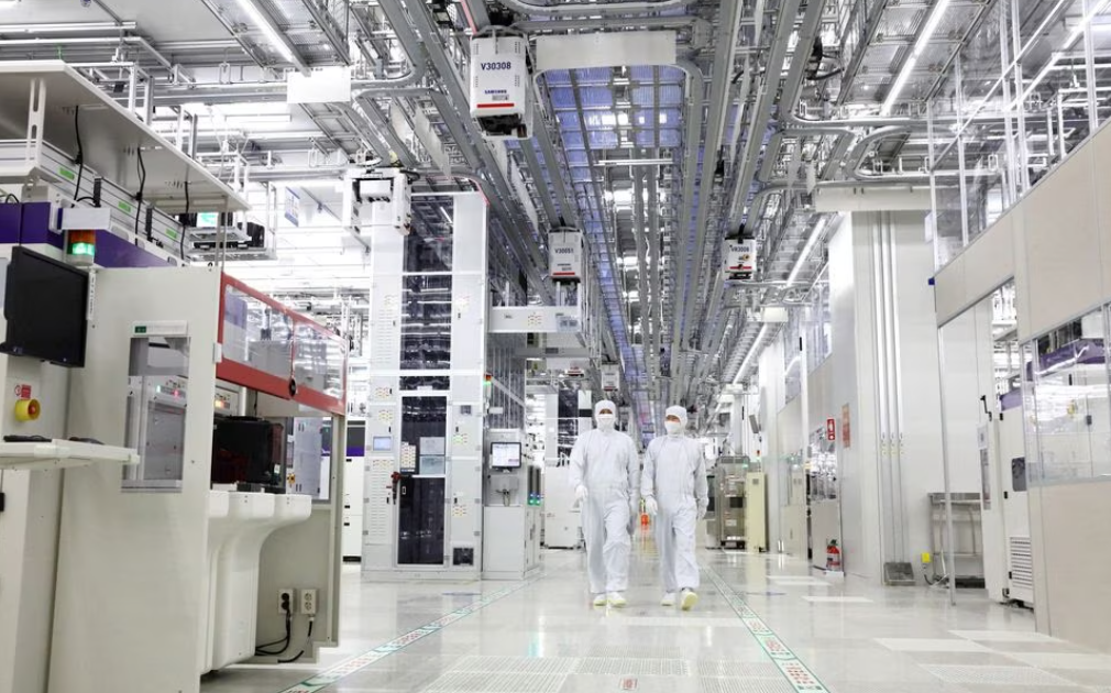 Samsung, obligada a invertir 25.000 millones de dólares en lugar de 17.000 para construir una nueva planta en Texas