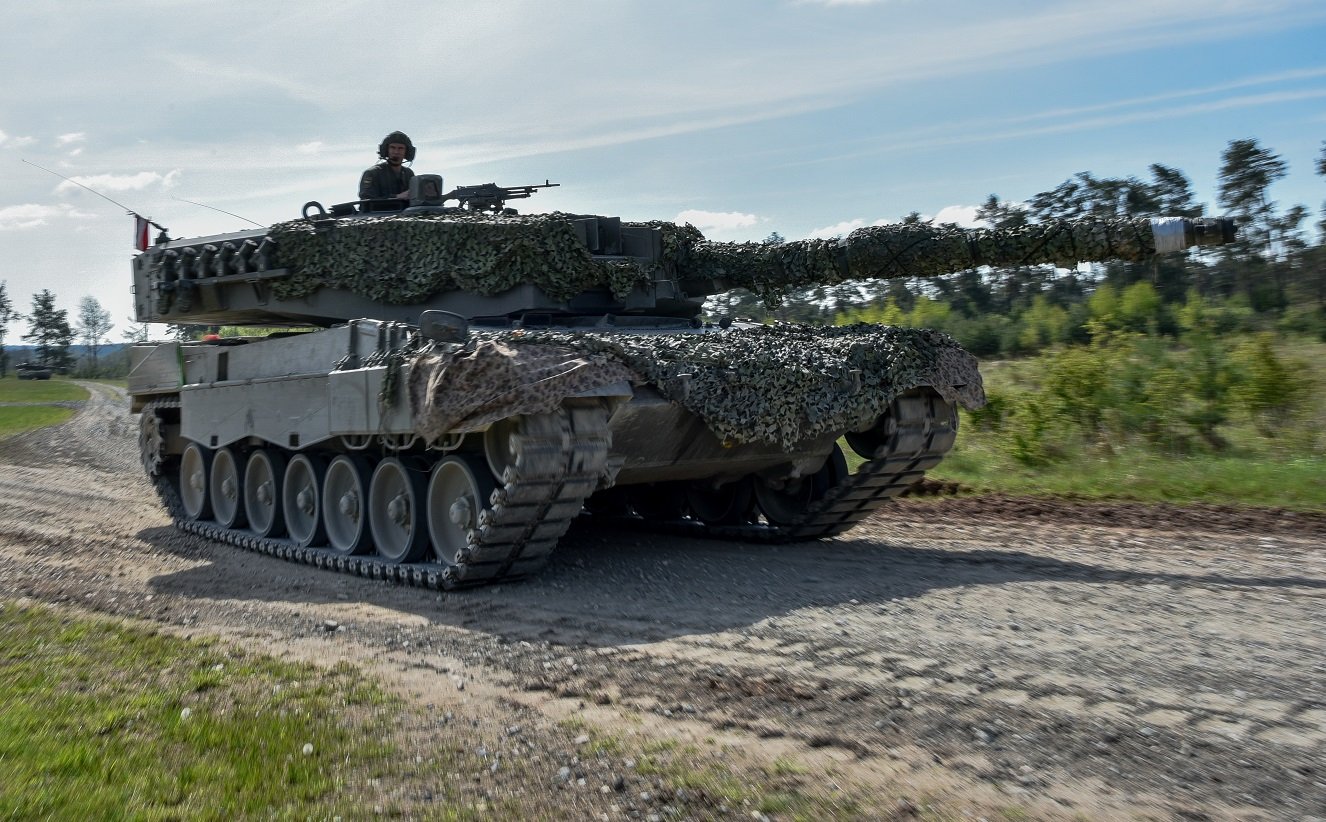 Alemania entrega a Eslovaquia un segundo tanque Leopard 2A4 para sustituir a los BMP-1 enviados a Ucrania Alemania entrega a Eslovaquia un segundo tanque Leopard 2A4 para sustituir a los BMP-1 enviados a Ucrania