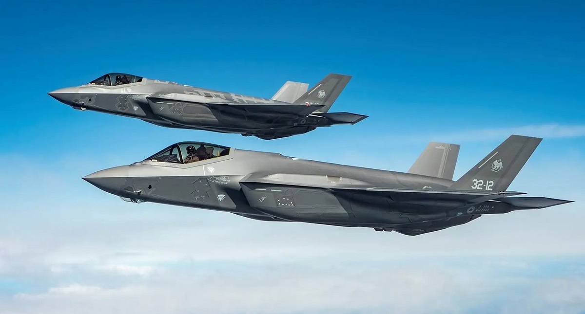 Cazas italianos de quinta generación F-35 Lightning II interceptan cazas rusos Su-30 cerca de las fronteras de la OTAN Cazas italianos de quinta generación F-35 Lightning II interceptan cazas rusos Su-30 cerca de las fronteras de la OTAN