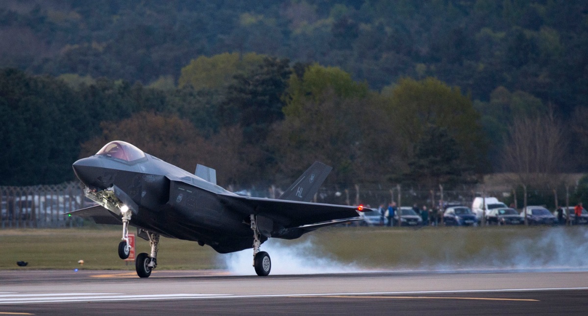 EEUU enviará al Reino Unido cazas de quinta generación F-35 Lightning II, que pueden llevar armas nucleares EEUU enviará al Reino Unido cazas de quinta generación F-35 Lightning II, que pueden llevar armas nucleares