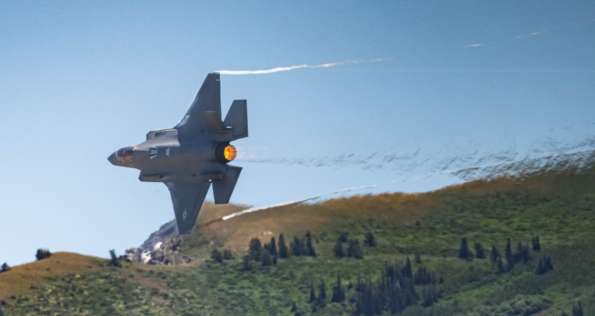 Lockheed Martin sufrirá retrasos en los pagos de hasta 868 millones de dólares debido a la paralización de las entregas del F-35 Lightning II durante casi un año Lockheed Martin sufrirá retrasos en los pagos de hasta 868 millones de dólares debido a la paralización de las entregas del F-35 Lightning II durante casi un año