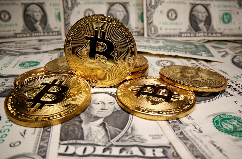 El BTC ha caído hasta casi 18.000 dólares en vísperas de una subida de los tipos de crédito El BTC ha caído hasta casi 18.000 dólares en vísperas de una subida de los tipos de crédito