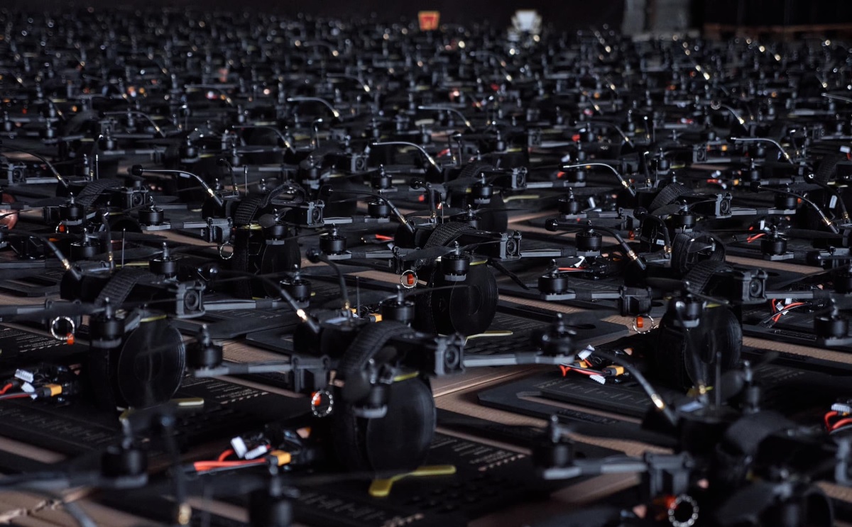 Las Fuerzas de Defensa ucranianas recibieron 500 cuadricópteros DJI Mavic, 300 drones Phoenix 03 Heavy FPV y 40 hexacópteros Vamprie con cámaras de imagen térmica. Las Fuerzas de Defensa ucranianas recibieron 500 cuadricópteros DJI Mavic, 300 drones Phoenix 03 Heavy FPV y 40 hexacópteros Vamprie con cámaras de imagen térmica.