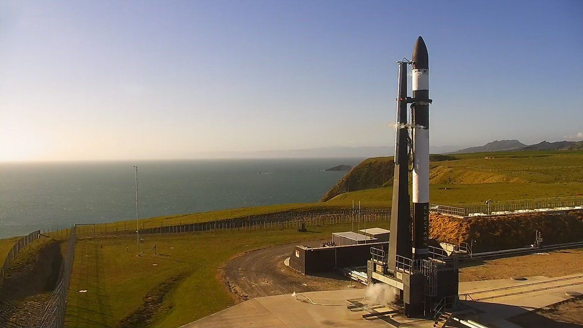 El 23 de enero, el cohete Electron se lanzará por primera vez desde un puerto espacial estadounidense como parte de la misión Virginia Is for Launch Lovers (Virginia es para los amantes del lanzamiento). El 23 de enero, el cohete Electron se lanzará por primera vez desde un puerto espacial estadounidense como parte de la misión Virginia Is for Launch Lovers (Virginia es para los amantes del lanzamiento).