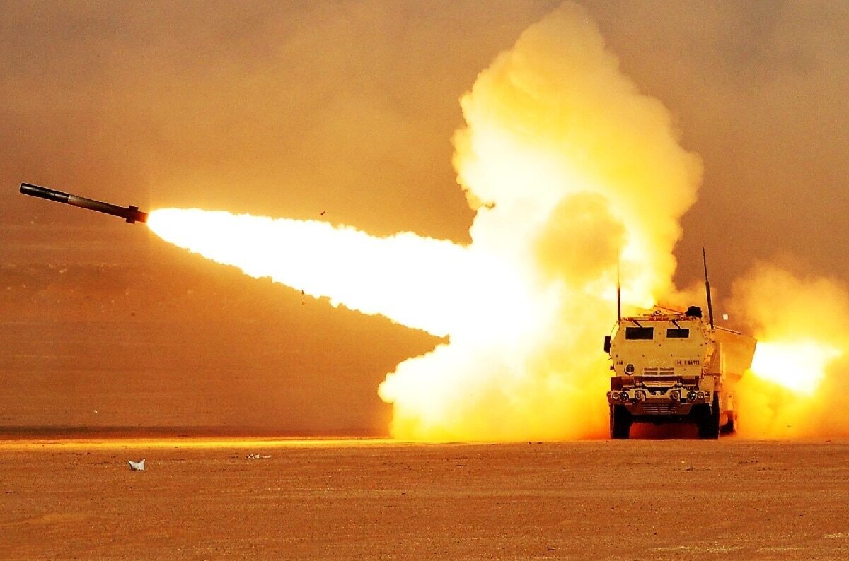 HIMARS en acción - Las AFU destruyen un depósito de petróleo del ejército ruso, cuarteles, una fábrica y 12 depósitos de municiones en 8 días HIMARS en acción - Las AFU destruyen un depósito de petróleo del ejército ruso, cuarteles, una fábrica y 12 depósitos de municiones en 8 días