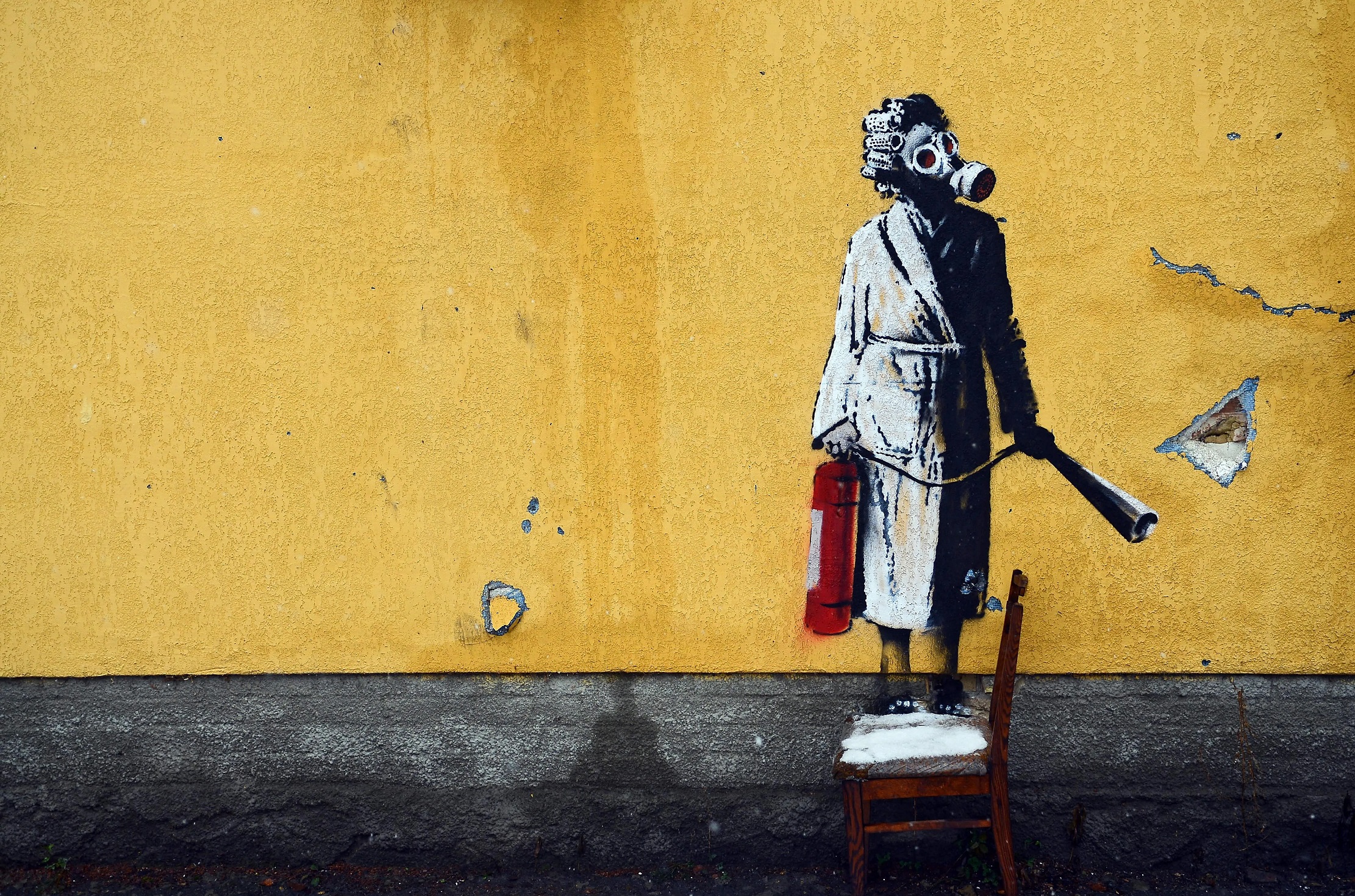 Ajax Systems protegerá los graffitis del artista callejero Banksy en la región de Kiev Ajax Systems protegerá los graffitis del artista callejero Banksy en la región de Kiev