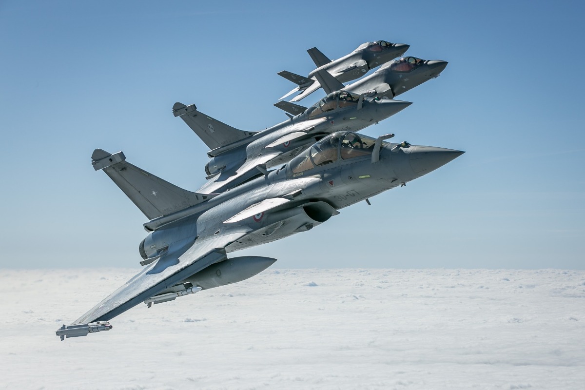 Los cazas de quinta generación F-35 pudieron intercambiar información con aviones MiG-29 soviéticos durante un ejercicio en Polonia. Los cazas de quinta generación F-35 pudieron intercambiar información con aviones MiG-29 soviéticos durante un ejercicio en Polonia.