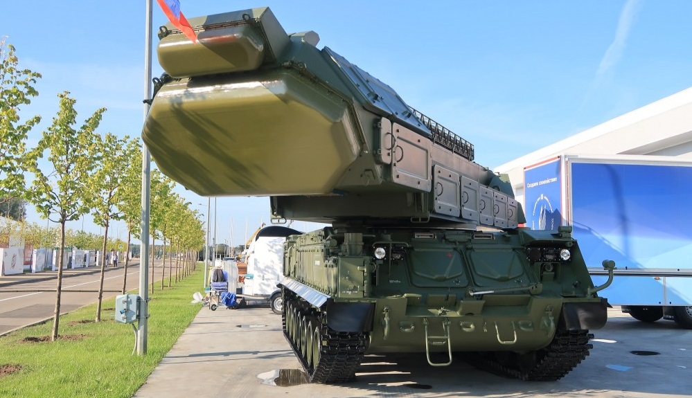 El HIMARS destruyó por primera vez una rarísima estación de detección y designación de objetivos 9S36M del sistema de misiles tierra-aire Buk-M3 El HIMARS destruyó por primera vez una rarísima estación de detección y designación de objetivos 9S36M del sistema de misiles tierra-aire Buk-M3