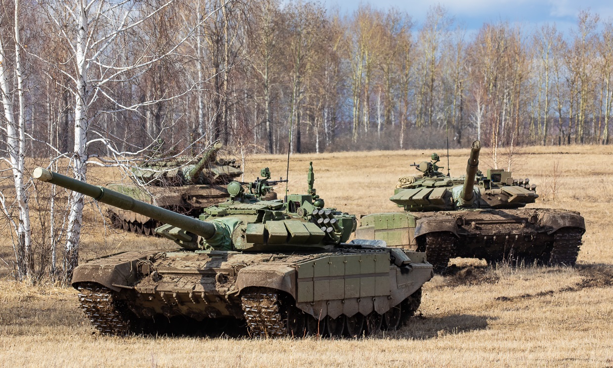 El ejército ucraniano incautó el tanque ruso T-72B3, BMP-1AM, BMD-2, el transporte blindado de personal MT-LB y la pistola 2B-16 "Nona-K" El ejército ucraniano incautó el tanque ruso T-72B3, BMP-1AM, BMD-2, el transporte blindado de personal MT-LB y la pistola 2B-16 "Nona-K"