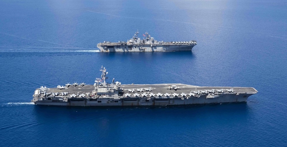 Llega a Vietnam el enorme portaaviones estadounidense USS Ronald Reagan (CVN-76), valorado en más de 10.000 millones de dólares Llega a Vietnam el enorme portaaviones estadounidense USS Ronald Reagan (CVN-76), valorado en más de 10.000 millones de dólares