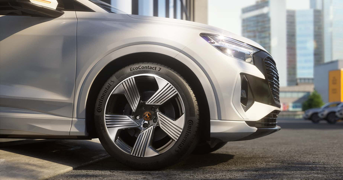 Eficiencia y rendimiento: Continental EcoContact 7 en el ecológico Mercedes-Benz Prueba de conducción: Cómo mejora el Continental EcoContact 7 las prestaciones de conducción del coche eléctrico de Mercedes-Benz.