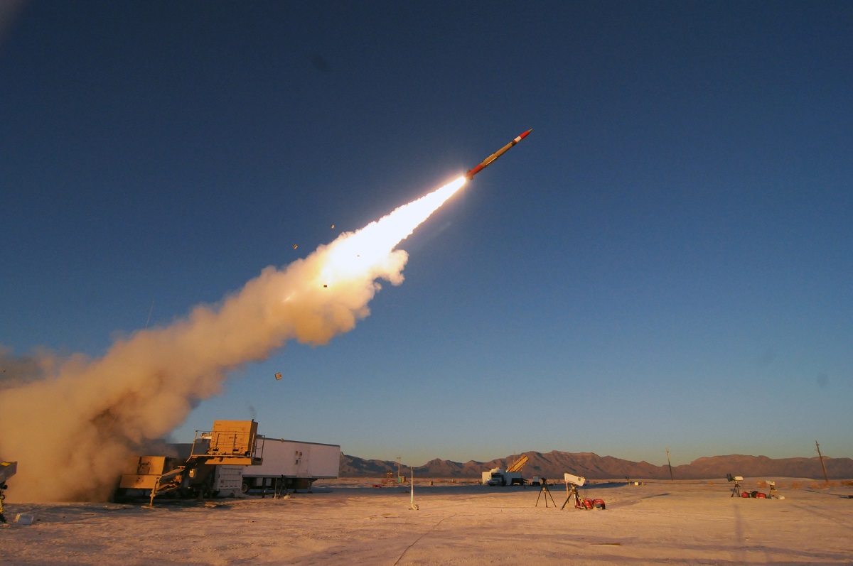 La Casa Blanca aprueba la adquisición de 5.064 misiles GMLRS para HIMARS y 110 interceptores Patriot PAC-3 MSE por valor de más de 2.200 millones de dólares La Casa Blanca aprueba la adquisición de 5.064 misiles GMLRS para HIMARS y 110 interceptores Patriot PAC-3 MSE por valor de más de 2.200 millones de dólares