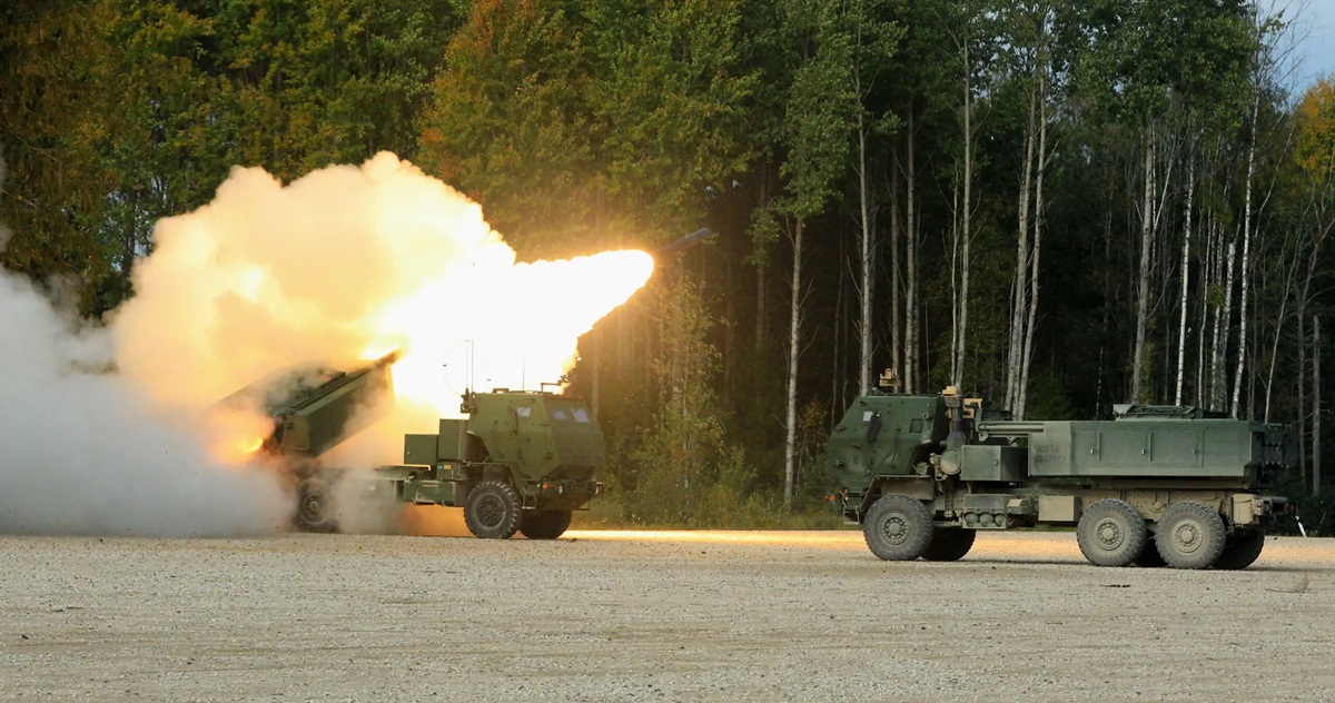Interceptores para NASAMS, proyectiles para misiles HIMARS y TOW - EE.UU. anuncia un paquete de ayuda militar de 125 millones de dólares para Ucrania Interceptores para NASAMS, proyectiles para misiles HIMARS y TOW - EE.UU. anuncia un paquete de ayuda militar de 125 millones de dólares para Ucrania