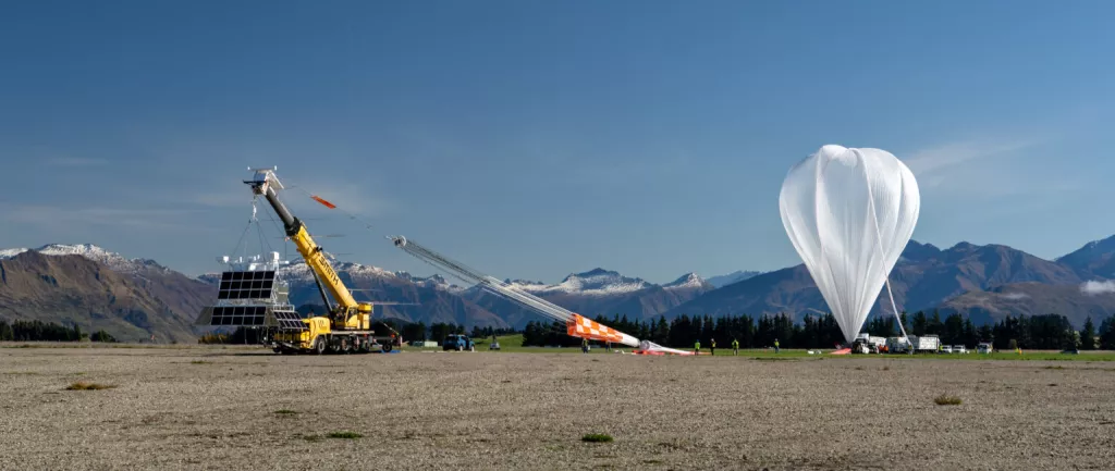 La NASA inunda un globo estratosférico con telescopio en el océano Pacífico un día y medio después de su lanzamiento debido a una fuga de gas
