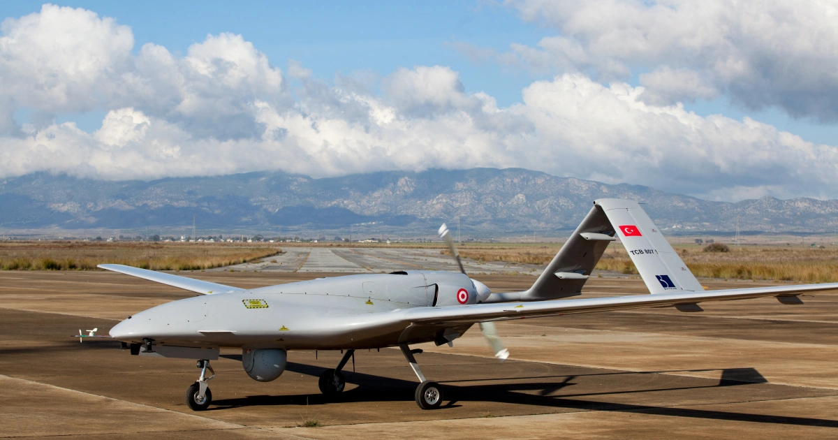 El primer dron de combate Bayraktar de Ucrania podría aparecer en 2025 - Se invertirán 95.500.000 dólares en su producción El primer dron de combate Bayraktar de Ucrania podría aparecer en 2025 - Se invertirán 95.500.000 dólares en su producción