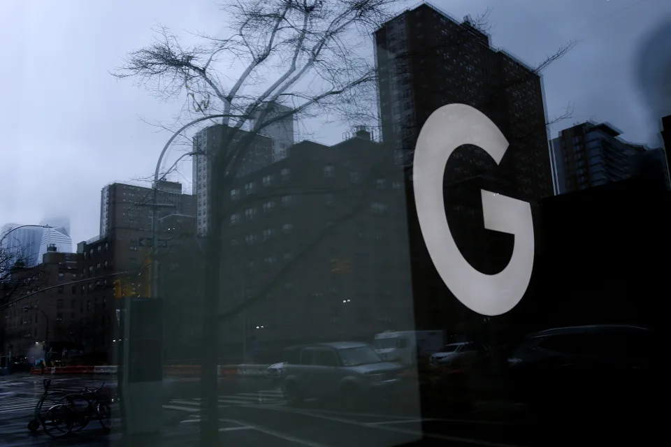 Google obligará a los anunciantes a etiquetar los anuncios políticos generados por inteligencia artificial Google obligará a los anunciantes a etiquetar los anuncios políticos generados por inteligencia artificial