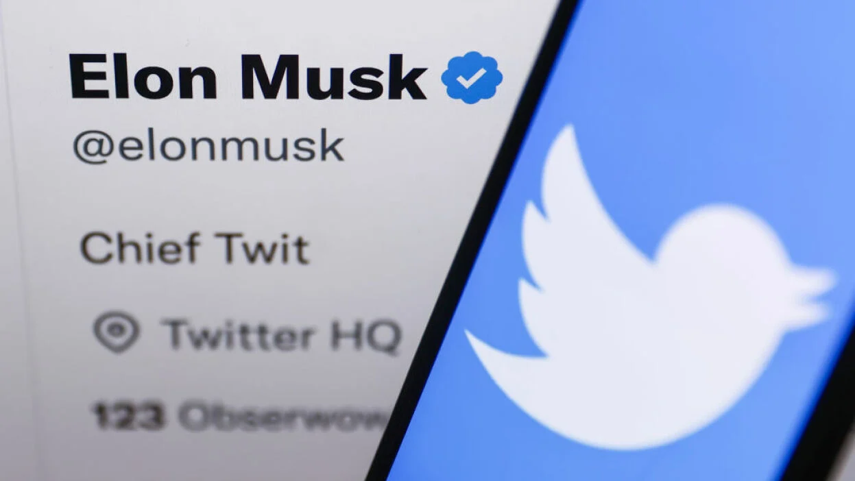 La verificación de Twitter se convertirá en un servicio de pago y sólo estará disponible mediante suscripción por 20 dólares al mes La verificación de Twitter se convertirá en un servicio de pago y sólo estará disponible mediante suscripción por 20 dólares al mes