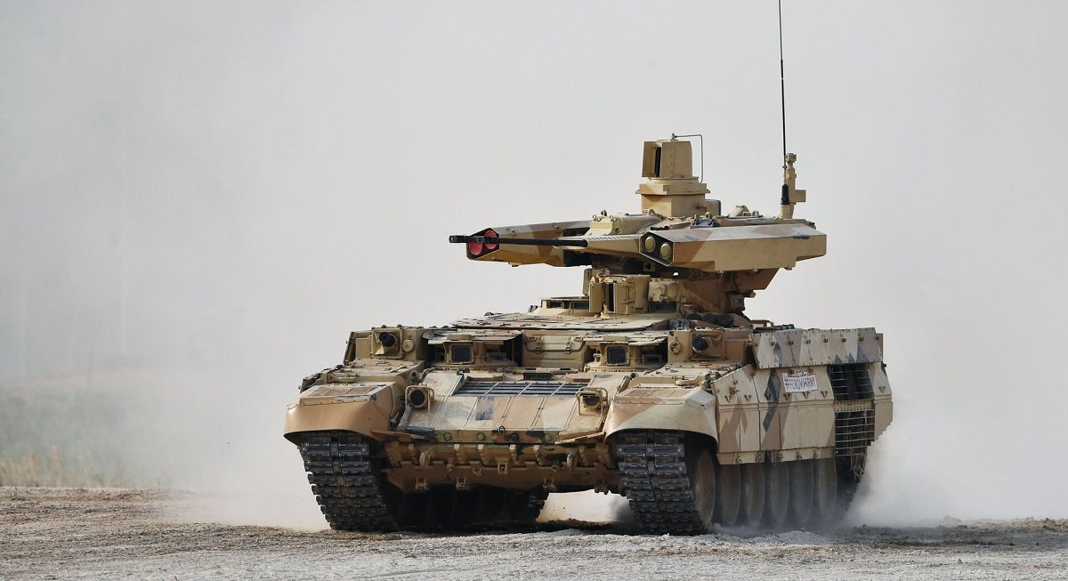 Drones FPV baratos alcanzan un raro vehículo ruso de apoyo al combate Terminator y el tanque T-80 que intentó evacuarlo Drones FPV baratos alcanzan un raro vehículo ruso de apoyo al combate Terminator y el tanque T-80 que intentó evacuarlo