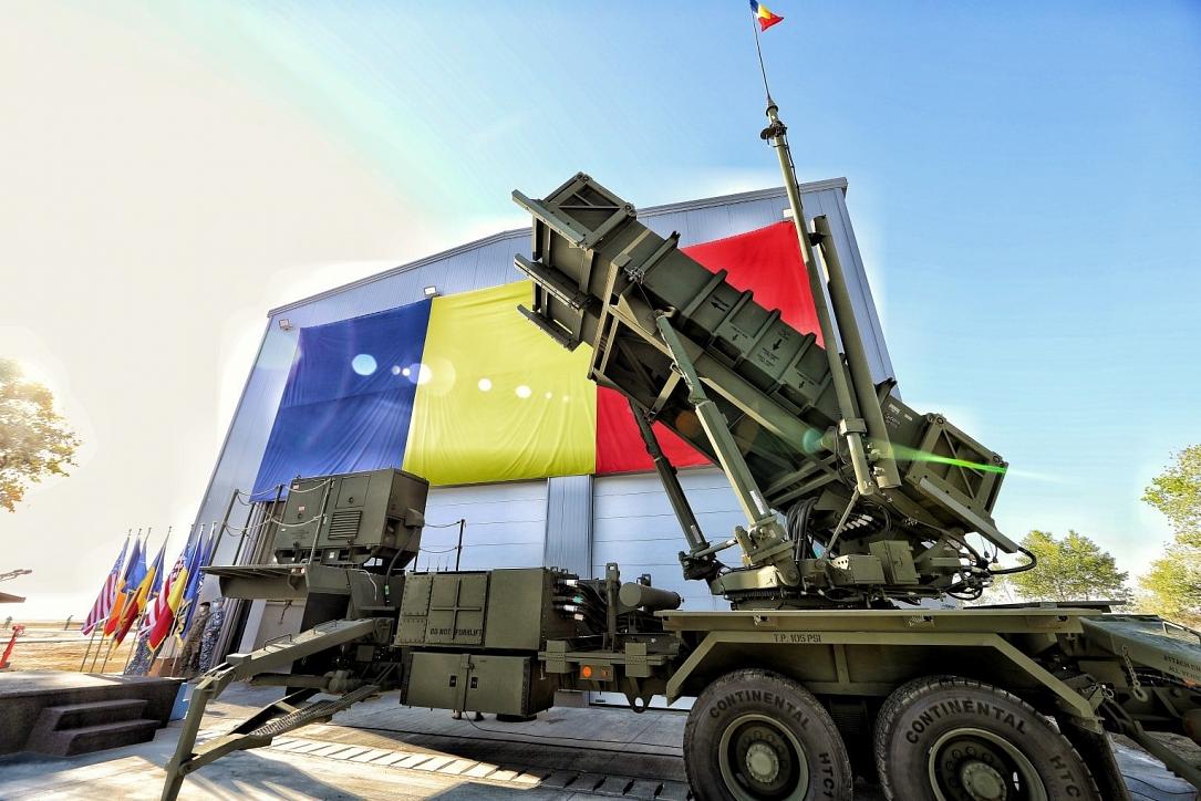 Durante la primera prueba del MIM-104 Patriot en Rumanía, se produjo un error técnico: el interceptor PAC-2 sólo pudo lanzarse al segundo intento. Durante la primera prueba del MIM-104 Patriot en Rumanía, se produjo un error técnico: el interceptor PAC-2 sólo pudo lanzarse al segundo intento.