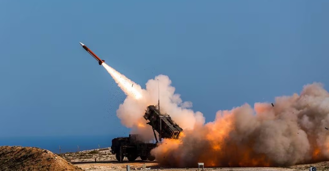 Alemania gastará 3.420 millones de dólares en la compra de 500 interceptores para Patriot y 120 misiles IRIS-T para Eurofighter Typhoon Alemania gastará 3.420 millones de dólares en la compra de 500 interceptores para Patriot y 120 misiles IRIS-T para Eurofighter Typhoon