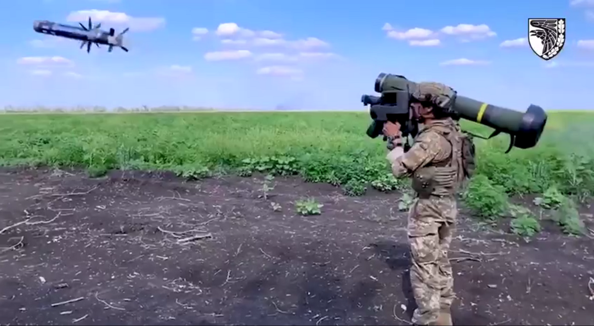 Se publica un espectacular vídeo del Javelin destruyendo un tanque ruso Se publica un espectacular vídeo del Javelin destruyendo un tanque ruso