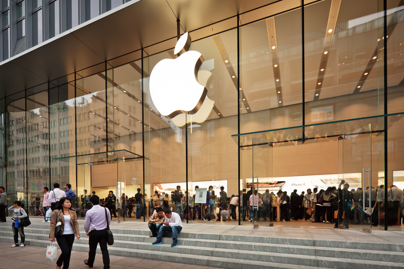 La capitalización de Apple se redujo en 1.000.000.000.000 de dólares durante el año - anteriormente sólo Amazon lo había conseguido