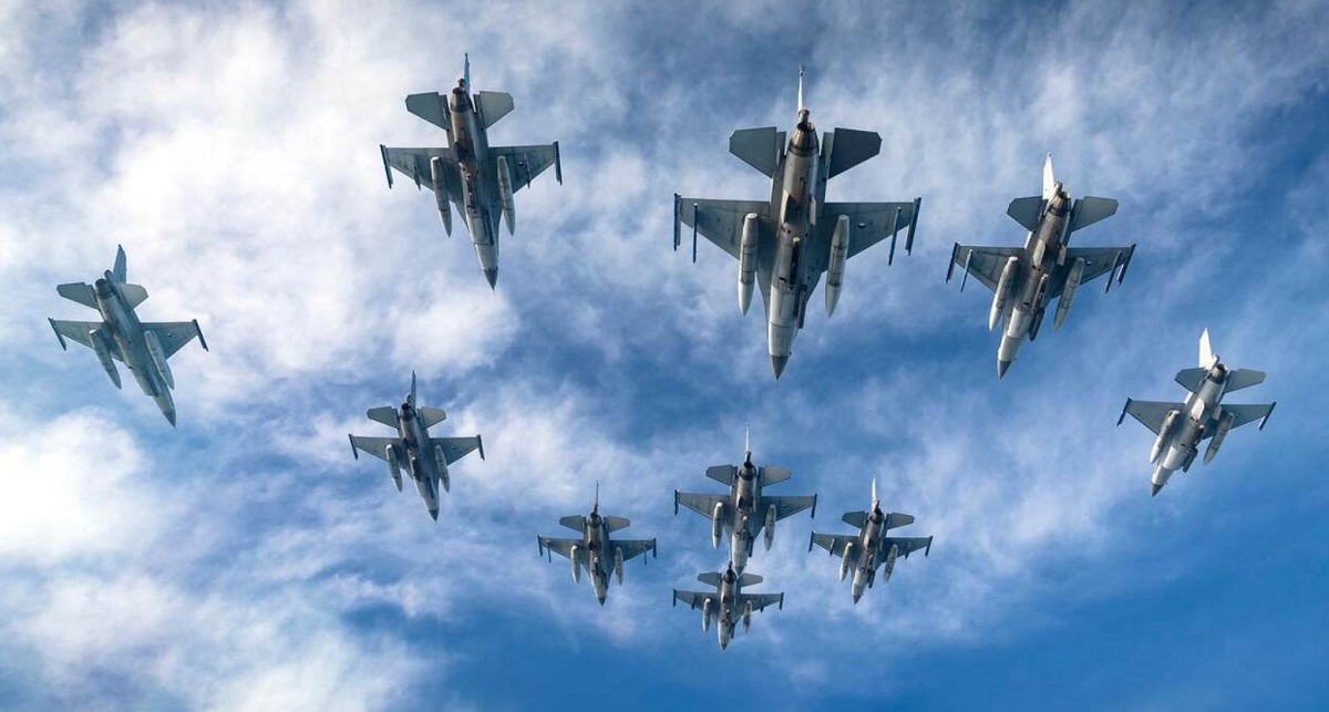 Lockheed Martin podría abrir un centro en Ucrania para entrenar y mantener cazas estadounidenses F-16 Fighting Falcon Lockheed Martin podría abrir un centro en Ucrania para entrenar y mantener cazas estadounidenses F-16 Fighting Falcon