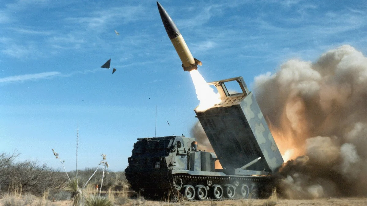 Senadores estadounidenses piden el envío de misiles de largo alcance a Ucrania para HIMARS Senadores estadounidenses piden el envío de misiles de largo alcance a Ucrania para HIMARS