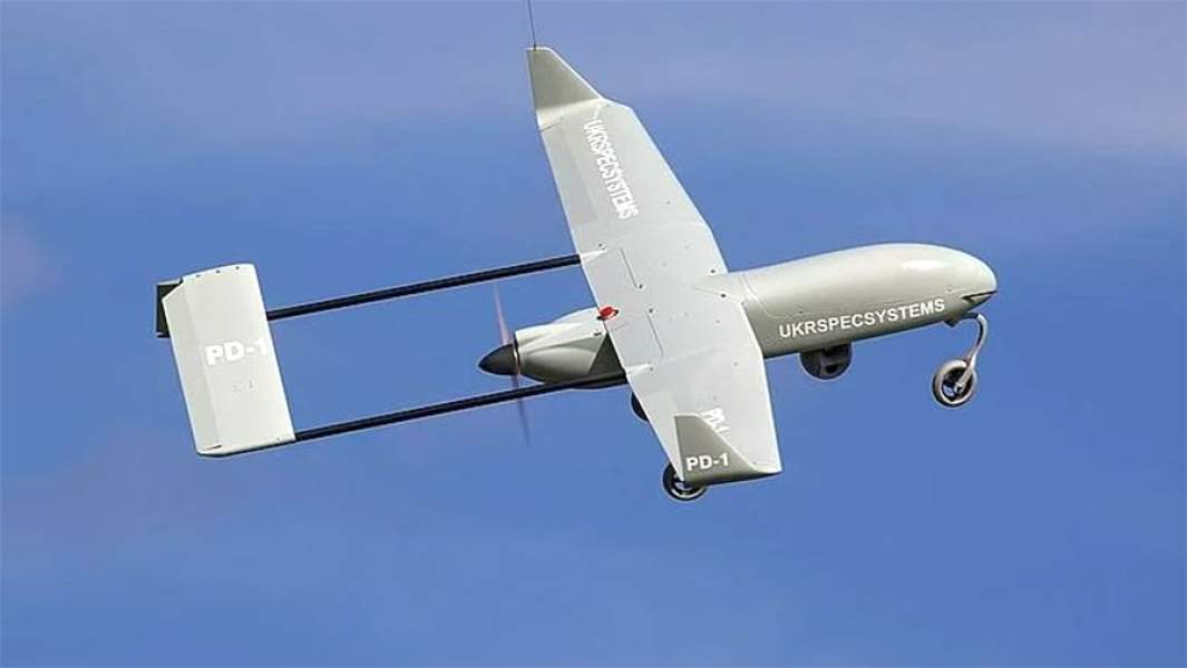 Los drones kamikazes atacaron Rusia: uno de ellos impactó en un depósito de petróleo y todos los aeropuertos de Moscú fueron cerrados. Los drones kamikazes atacaron Rusia: uno de ellos impactó en un depósito de petróleo y todos los aeropuertos de Moscú fueron cerrados.