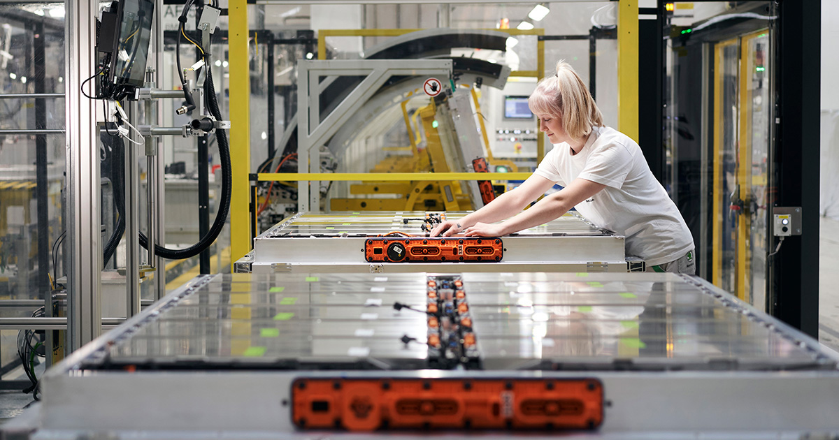 La era de los vehículos eléctricos: Škoda amplía su capacidad de producción Škoda Auto inicia la producción de innovadoras baterías de alto voltaje