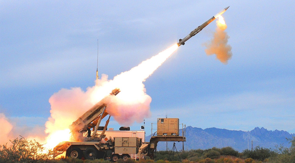 Lockheed Martin recibió 556 millones de dólares para fabricar interceptores de misiles Patriot PAC-3 para Estados Unidos, Suiza, Polonia, Corea del Sur, Taiwán, Emiratos Árabes Unidos, Kuwait, Qatar y Bahréin. Lockheed Martin recibió 556 millones de dólares para fabricar interceptores de misiles Patriot PAC-3 para Estados Unidos, Suiza, Polonia, Corea del Sur, Taiwán, Emiratos Árabes Unidos, Kuwait, Qatar y Bahréin.