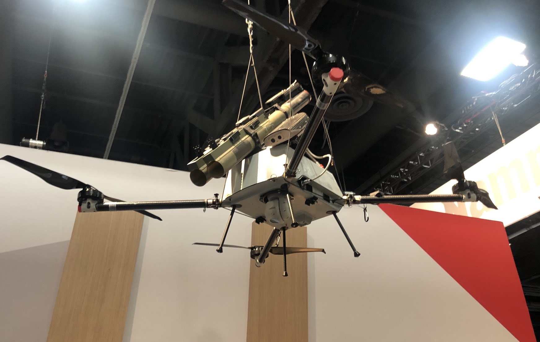 Alare Technologies presentó el dron BLADE-55 con dos lanzagranadas antitanque M72 LAW Alare Technologies presentó el dron BLADE-55 con dos lanzagranadas antitanque M72 LAW