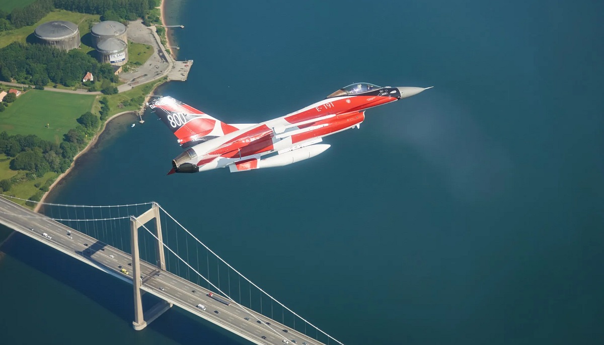 El caza estadounidense F-16 Fighting Falcon ya se encontraba en Ucrania y aterrizó con éxito en el aeródromo El caza estadounidense F-16 Fighting Falcon ya se encontraba en Ucrania y aterrizó con éxito en el aeródromo