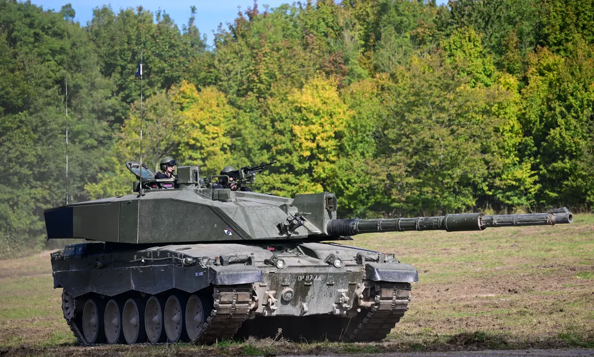 El Reino Unido envía a Ucrania todos los tanques Challenger 2 prometidos El Reino Unido envía a Ucrania todos los tanques Challenger 2 prometidos
