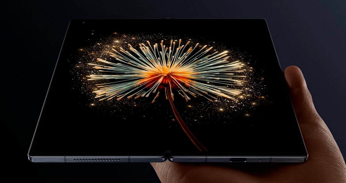 Xiaomi MIX Fold 3 - Snapdragon 8 Gen 2, una nueva bisagra de acero de alta resistencia y cerámica, dos pantallas OLED de 120 Hz y una cámara de 50 MP a un precio de 1240 €. Xiaomi MIX Fold 3 - Snapdragon 8 Gen 2, una nueva bisagra de acero de alta resistencia y cerámica, dos pantallas OLED de 120 Hz y una cámara de 50 MP a un precio de 1240 €.
