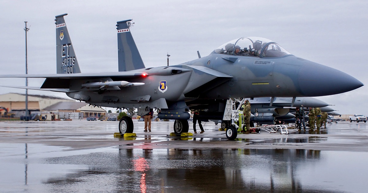 Boeing se prepara para entregar el primer caza modernizado F-15EX Eagle II Generation 4.5+ en dos años y medio a las Fuerzas Aéreas de EE.UU. Boeing se prepara para entregar el primer caza modernizado F-15EX Eagle II Generation 4.5+ en dos años y medio a las Fuerzas Aéreas de EE.UU.