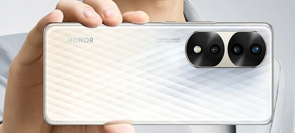 Dimensión 1080, pantalla de 120 Hz y carga de 66 vatios a 240 dólares: especificaciones y precio del Honor 80 SE